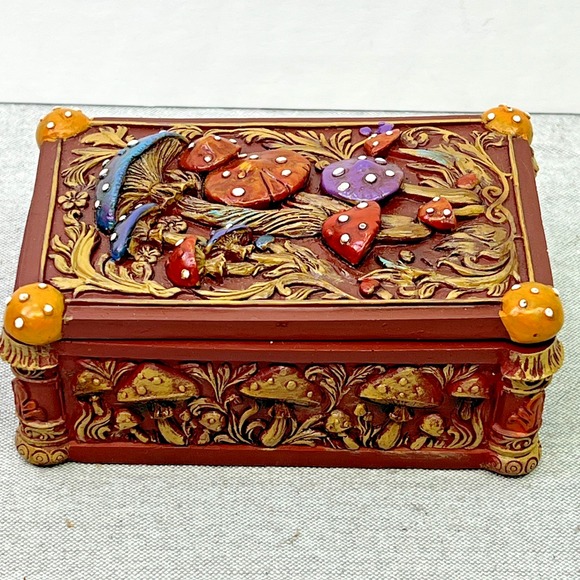 Other - Colorful Whimsical Mushroom Toadstool Resin Trinket Box 5.5" x 3.75" x 2"